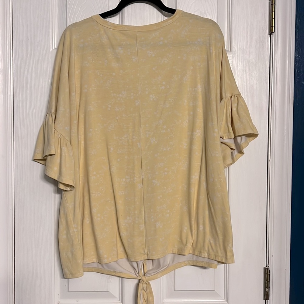 Aglow Maternity/Nursing Yellow Top- Size XL - Picture 5 of 5